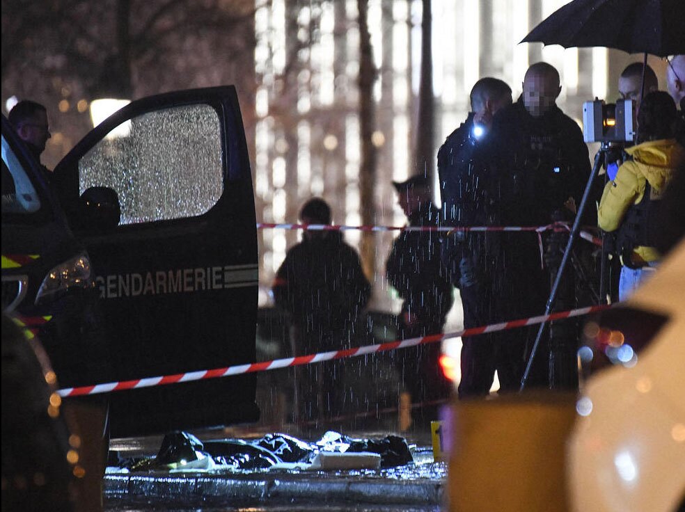 کشتن یک مهاجم مسلح به چاقو از سوی پلیس فرانسه 