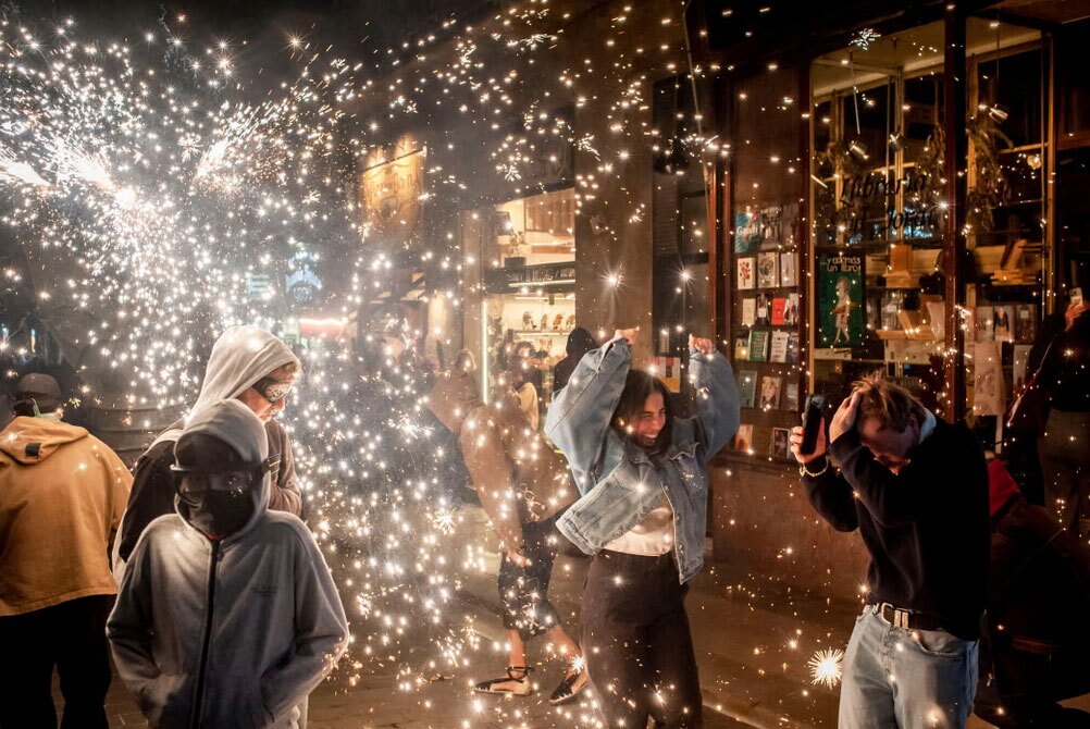جشنواره زمستانی "سانتا ائولالیا" در شهر بارسلونا اسپانیا