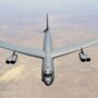 استقرار بمب‌افکن‌های راهبردی B-52 آمریکا در پایگاه قطر