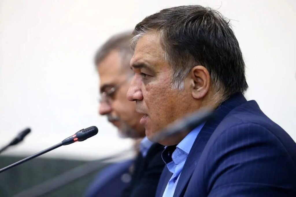 تاجرنیا
