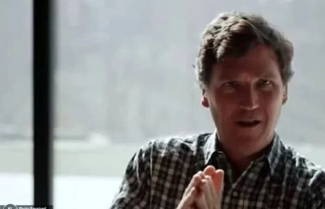 تاکر+کارلسون+(3)