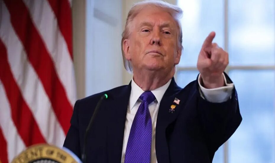 ترامپ در واکنش به رأی دیوان عالی، تعرفه ۱۰ درصدی بر همه کشورها اعمال کرد