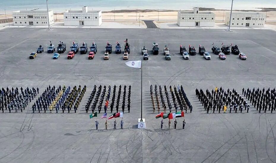 رزمایش دریایی ایران همزمان با حضور نظامی آمریکا