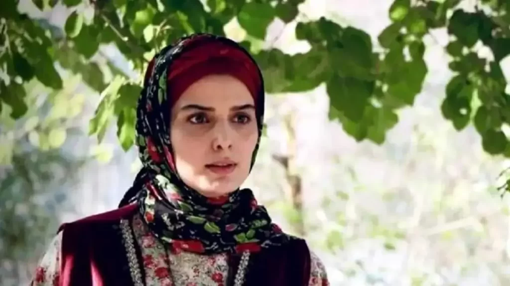 غزاله اکرمی