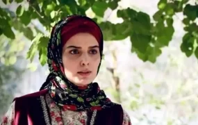 غزاله اکرمی