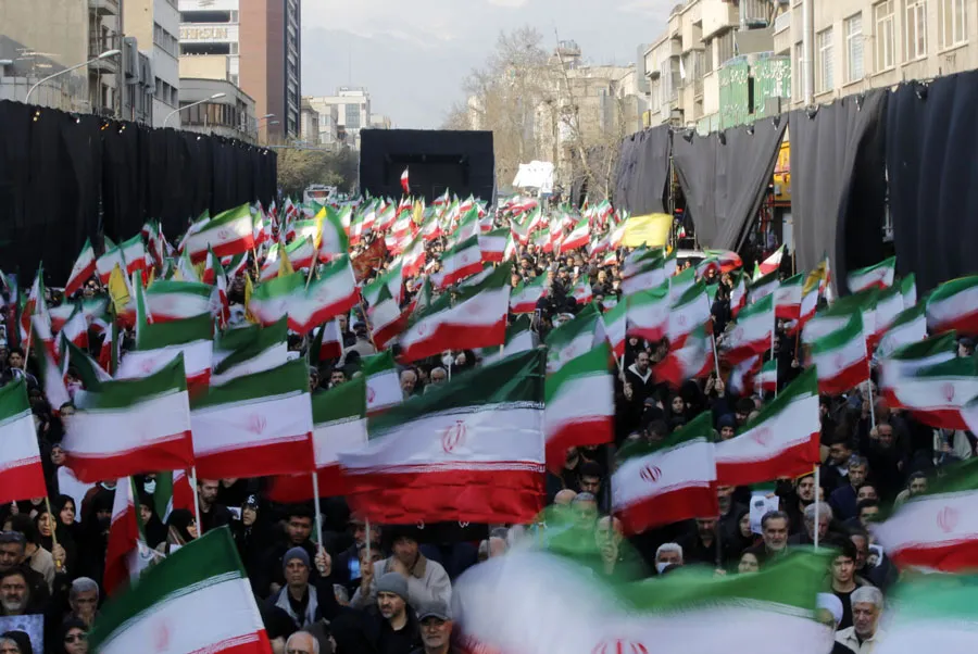 راهپیمایی سراسری در صدها شهر ایران