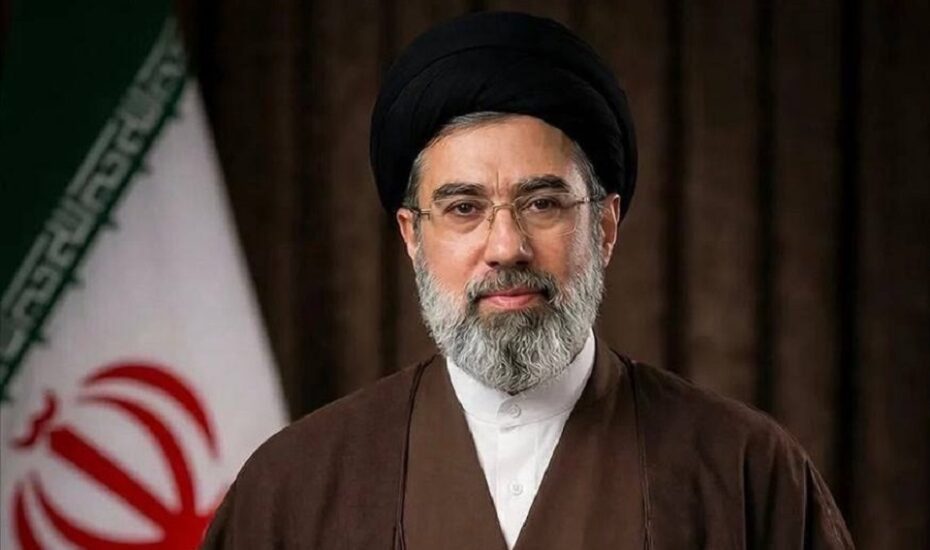 آیت‌الله سید مجتبی خامنه‌ای رهبر جمهوری اسلامی ایران شد