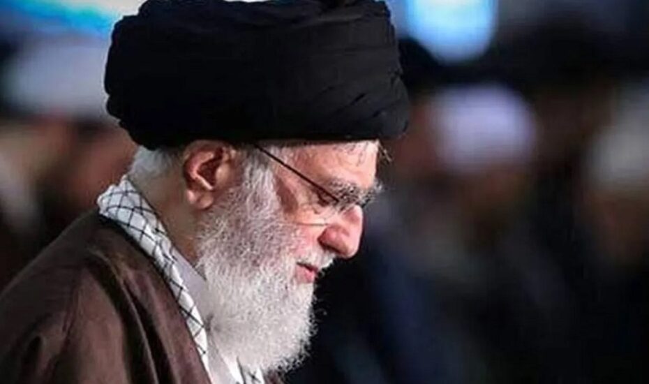 مراسم وداع با پیکر رهبر انقلاب به تعویق افتاد