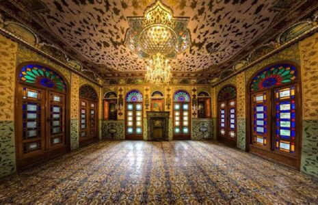 کاخ گلستان در حمله هوایی آسیب دید