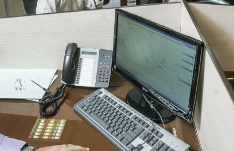 اعمال افزایش حقوق کارکنان دولت از فروردین