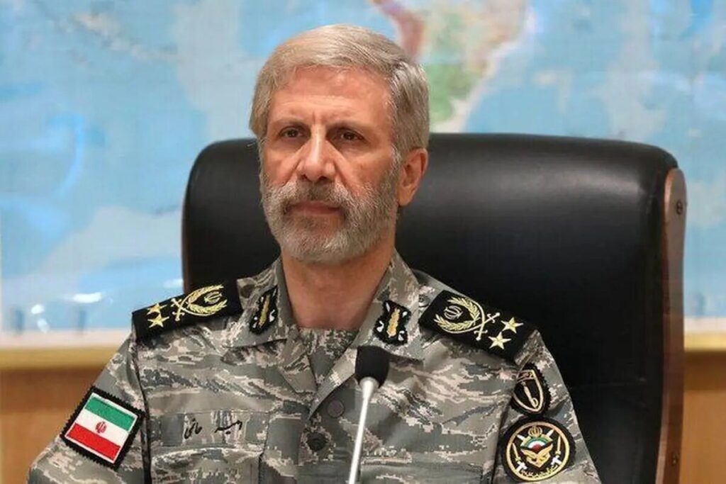 امیر حاتمی