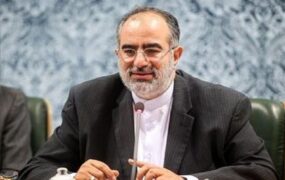 حسام الدین آشنا: بیشتر مراقب فرماندهان و رهبران باشید حسام الدین آشنا