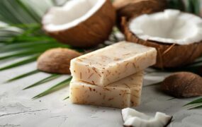 رفع خشکی و درد با روغن نارگیل