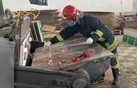 مرگ دلخراش یک کارگر در مشهد حین کار با دستگاه دایکات