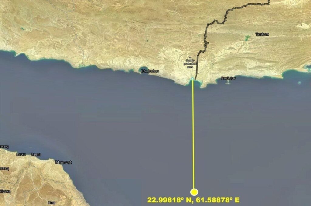 ناو هواپیمابر آبراهام لینکلن در ۲۴۵ کیلومتری ساحل ایران مستقر شد/ عکس ناو هواپیمابر آبراهام لینکلن در ۲۴۵ کیلومتری ساحل ایران مستقر شد