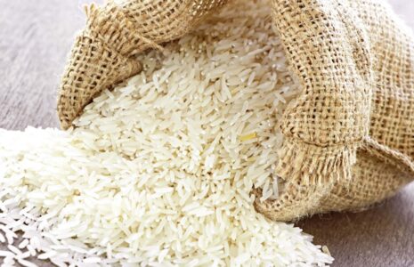 فروش برنج تقلبی به دو برابر قیمت توسط یک فروشگاه زنجیره‌ای