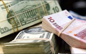 قیمت دلار و یورو در بازار آزاد