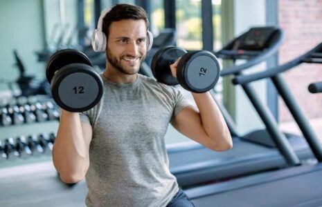 چرا با وجود تمرین مداوم، عضله نمی‌سازید؟
