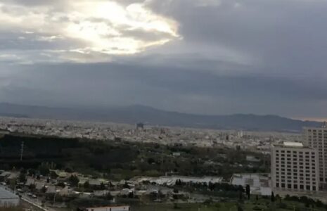 آسمان تهران در یک‌شنبه و دوشنبه/ وزش باد شدید، گردوخاک و کاهش دما