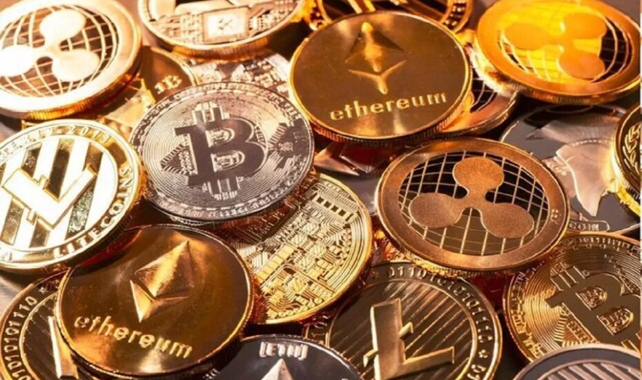 آیا بیت‌کوین در آستانه سقوط بیشتر قرار دارد؟