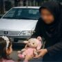 سرقت طلای کودکان با یک عروسک سرقت طلای کودکان با یک عروسک