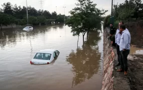 هشدار طوفان و سیل در 10استان کشور سیل