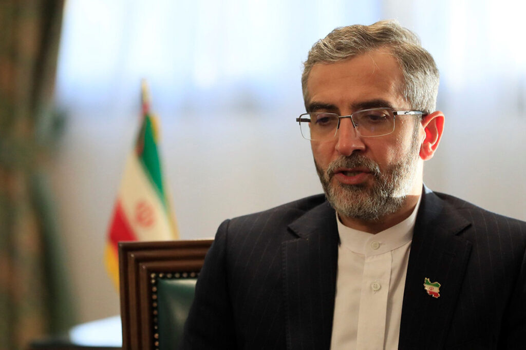علی+باقری