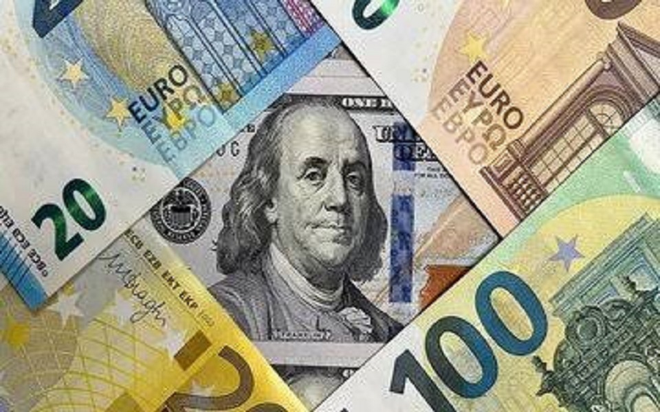 قیمت بازگشایی بازار دلار، یورو