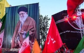 10 نکته ایمنی برای حمل چتر و پرچم