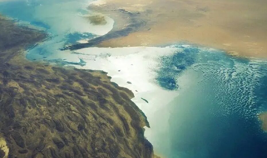 تنگه هرمز