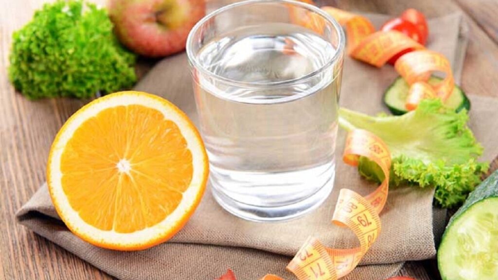با این غذاها آب بدنتان را تأمین کنید