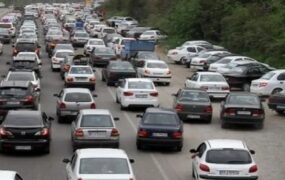 ترافیک سنگین در هراز و محورهای منتهی به تهران ترافیک سنگین در هراز و محورهای منتهی به تهران