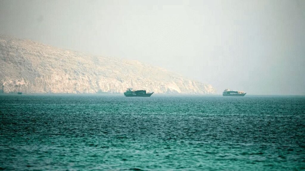 تنگه هرمز