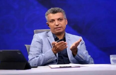 فردوسی‌پور بیایید مرا بگیرید ولی سر خم نمی‌کنم و بله‌قربان‌گو نمی‌شوم