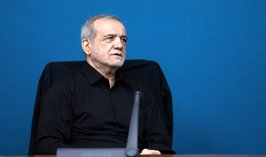 پیام توئیتری پزشکیان به آمریکا به زبان انگلیسی