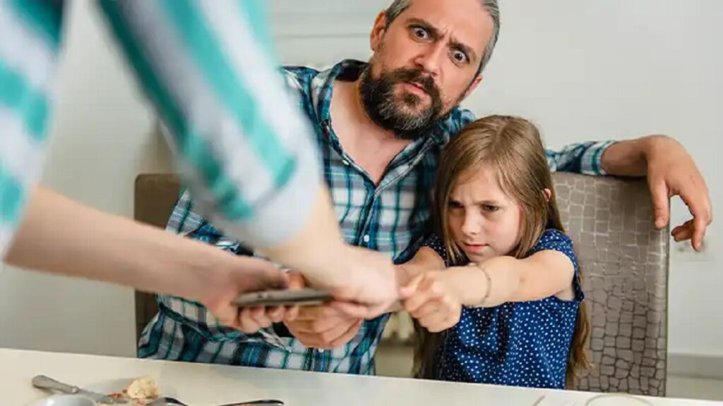 چرا بعضی بچه‌ها رئیس خانه می‌شوند؟