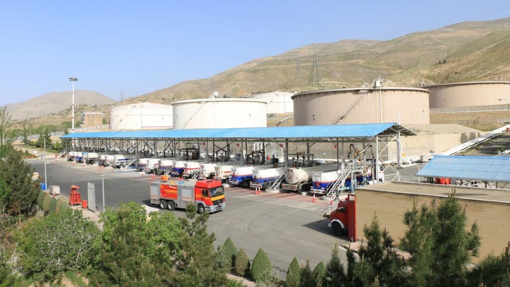 آتش‌نشانی تهران با بازسازی مخازن نفت شهران مخالف است