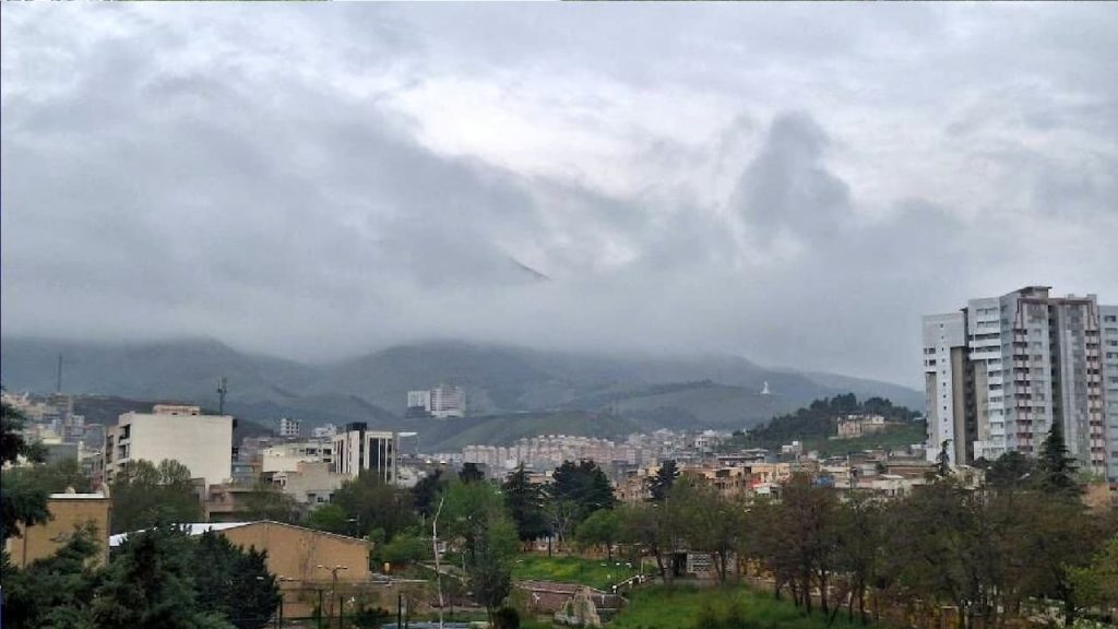 آخرین روز مرداد با باران در شمال و ناپایداری در جنوب