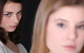 حسادت در لباس سؤال