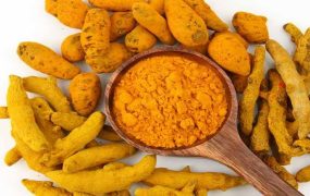زردچوبه؛ ادویه‌ای جادویی برای پوست