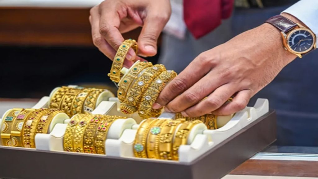 طلای ۱۸ عیار دوباره نزدیک ۲۰ میلیون تومان