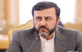 غریب‌آبادی وزیر خزانه داری آمریکا