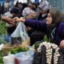فقیرترها و روستاییان گران‌تر زندگی می‌کنند