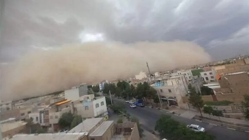 وزش باد شدید و گردوخاک