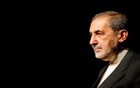 ولایتی: نیروهای خارجی باید منطقه را ترک کنند