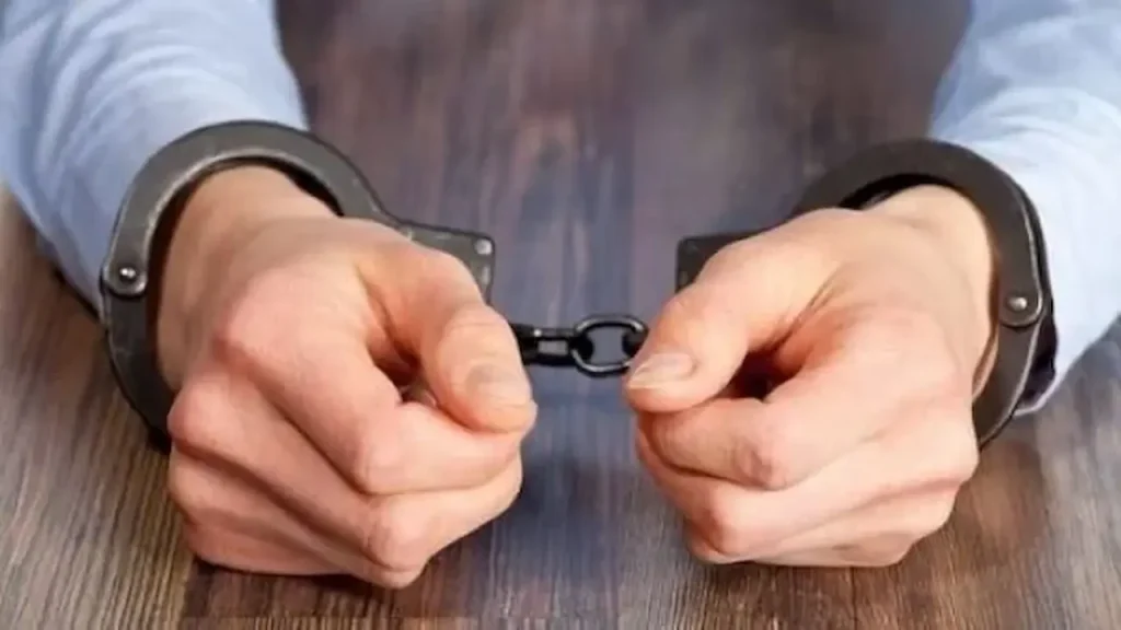 بازداشت کلاهبردار ۱۷۱ میلیارد تومانی