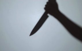 تهمت دزدی، انگیزه قتل دوست قدیمی