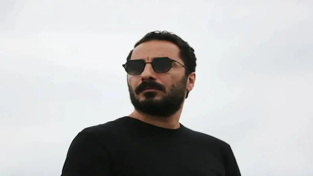 خداحافظی جنجالی «آرش» با نوید محمدزاده