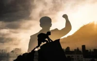 سخت کار می‌کنید اما جلو نمی‌افتید؟