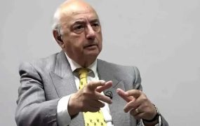 فریدون+مجلسی (1)